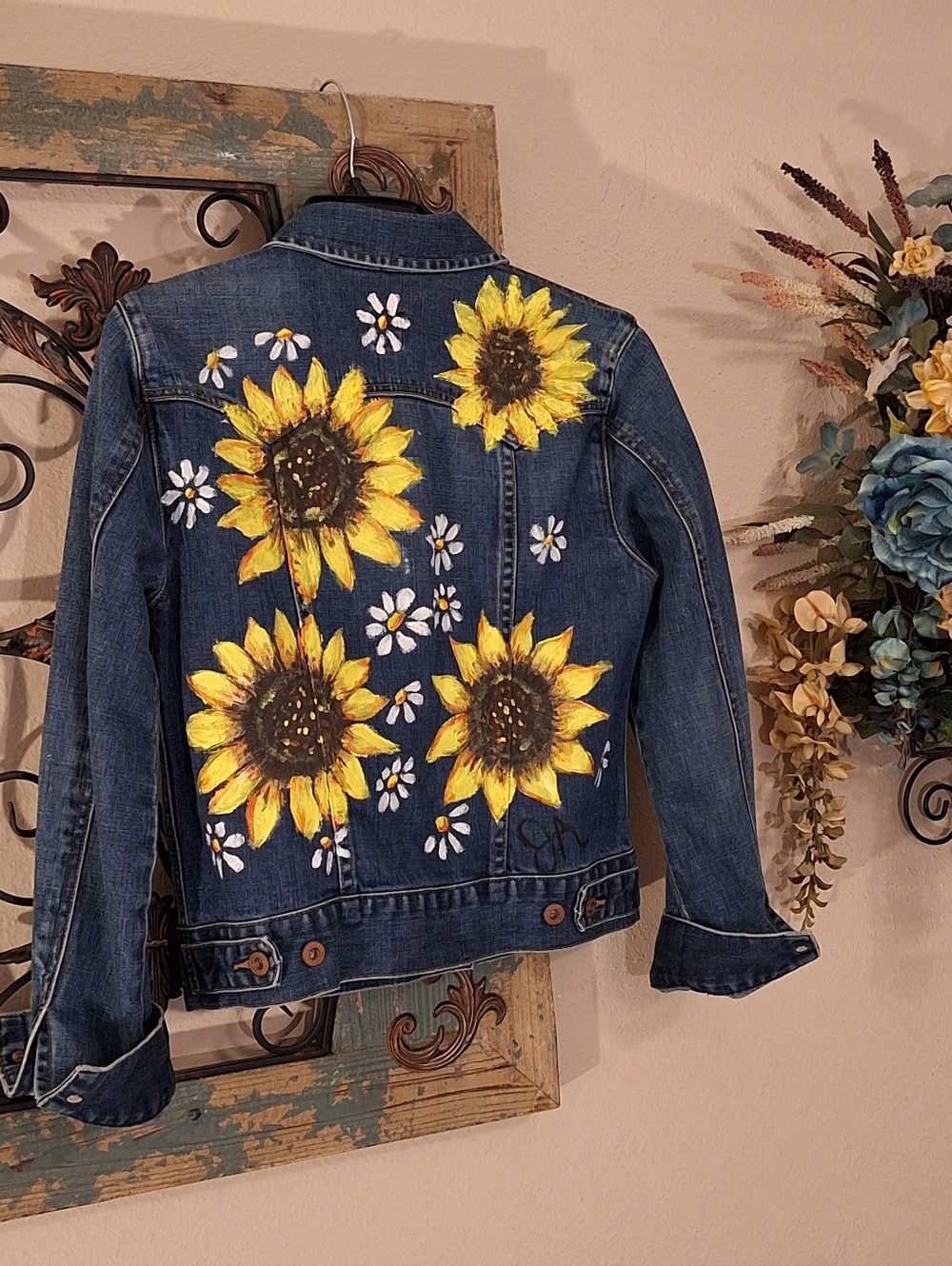 GAP Hand Painted Blue Jean Jacket W/ Yellow Hand-Painted Sunflowers Size XS - Picture 1 of 11
